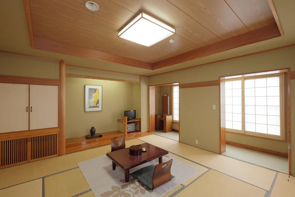 Nozawa Onsen Hotel Buitenkant foto