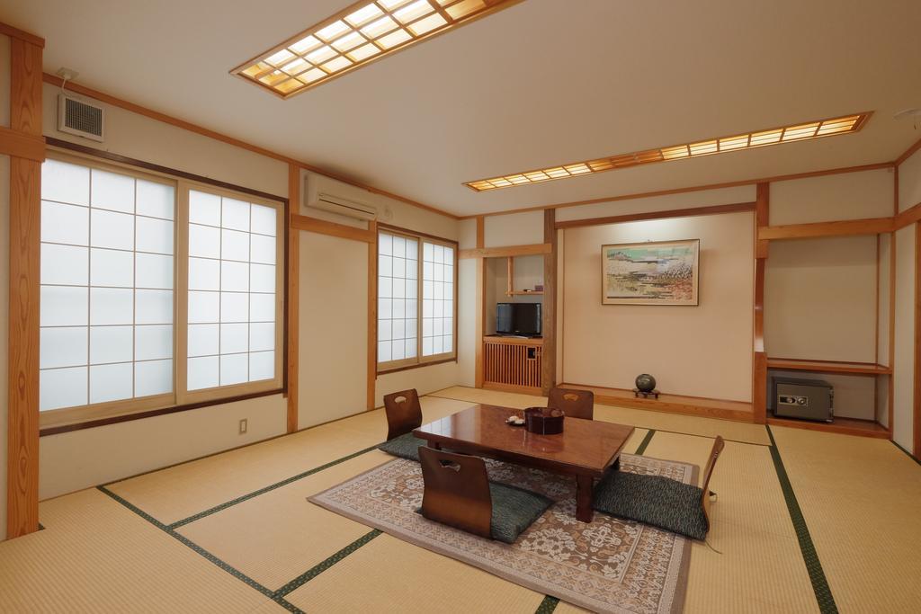 Nozawa Onsen Hotel Buitenkant foto